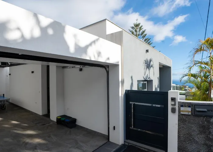 Villa Casa Erbozeta By Lovelystay Funchal (Madeira)