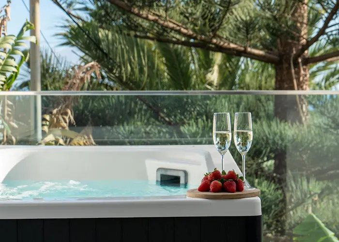 Casa Erbozeta By Lovelystay Funchal (Madeira)